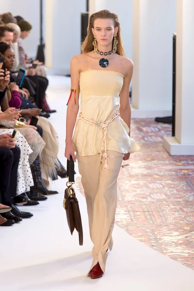 Look 48